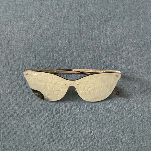 Ray-Ban Blaze Cat Eye Silver with Green/Silver Mirror Sunglasses - Picture 4 of 6